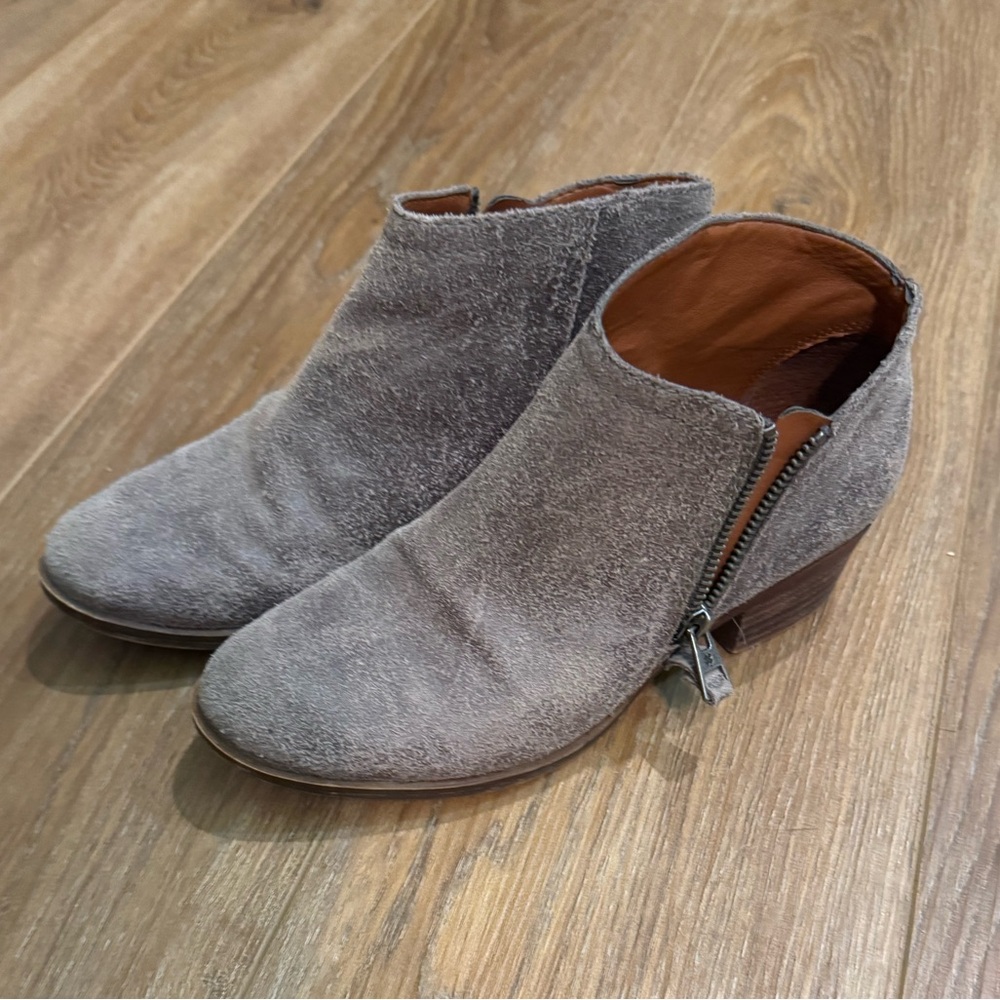 Lucky Brand Gray Ankle Boots